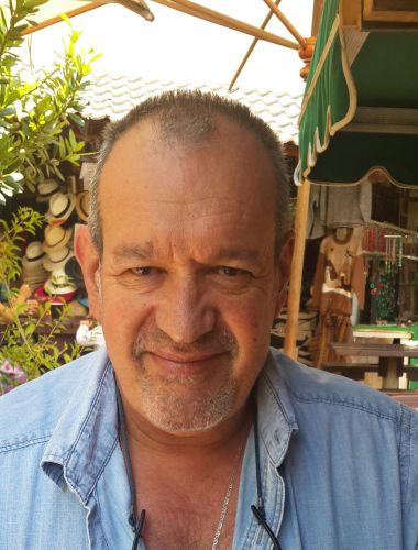 pianoman40 pianoman40