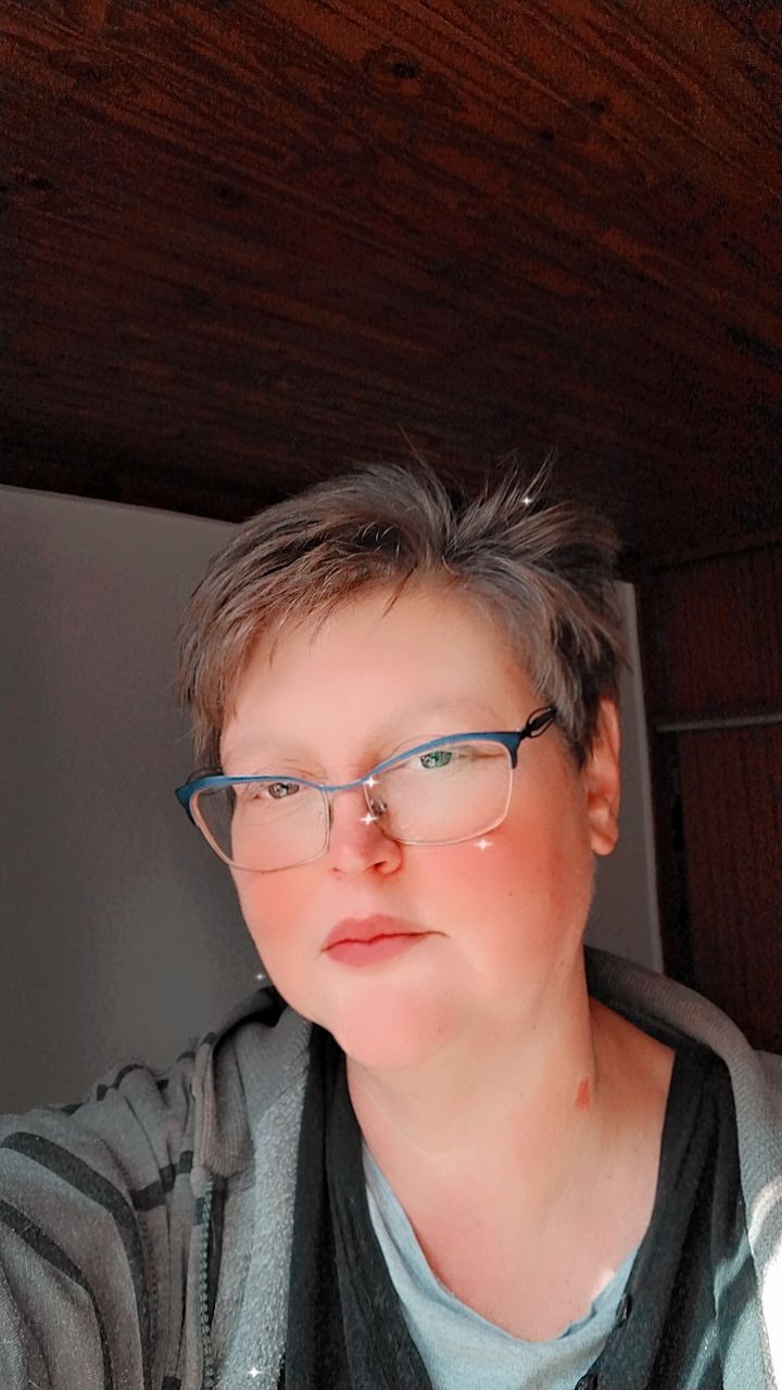 Lyfie_1976 Lyfie_1976