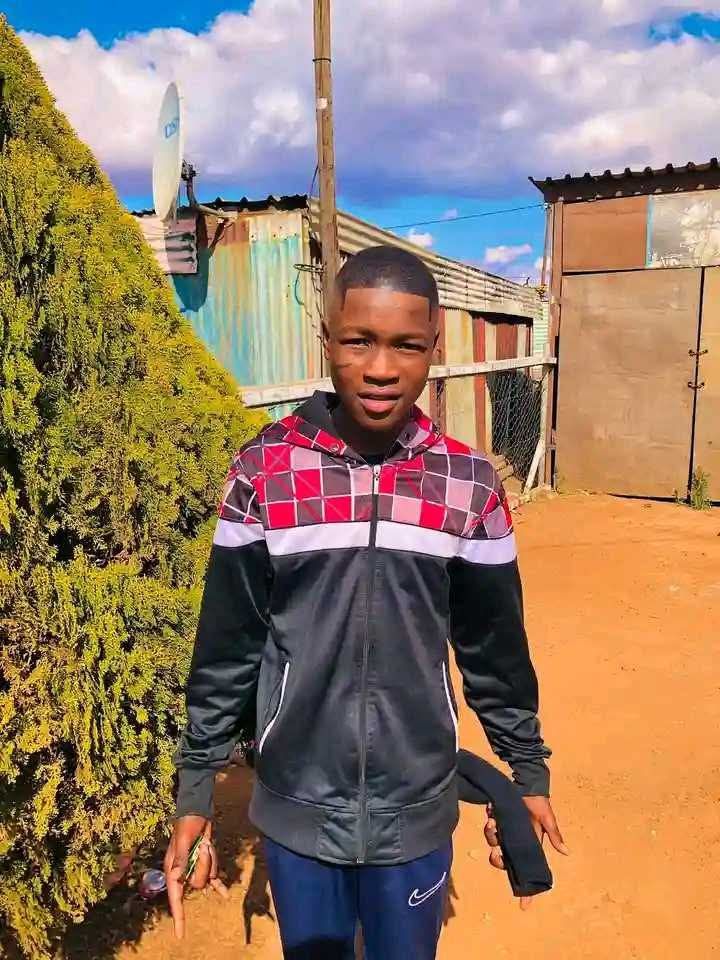 Operator_001 Operator_001