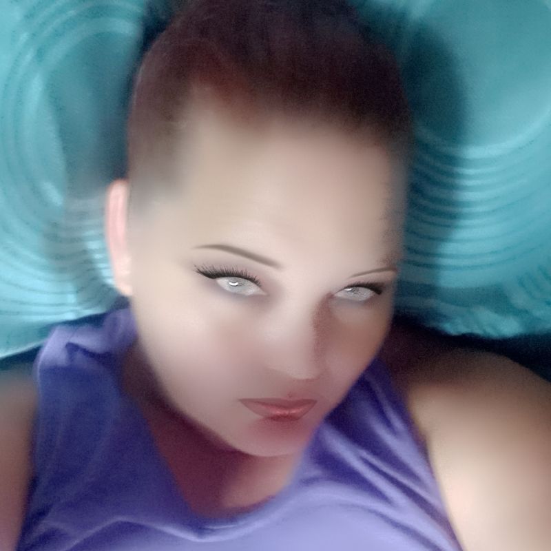 eensamebesie eensamebesie