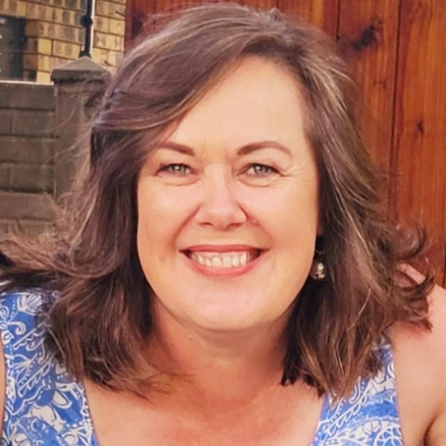 guestsandglasseslant