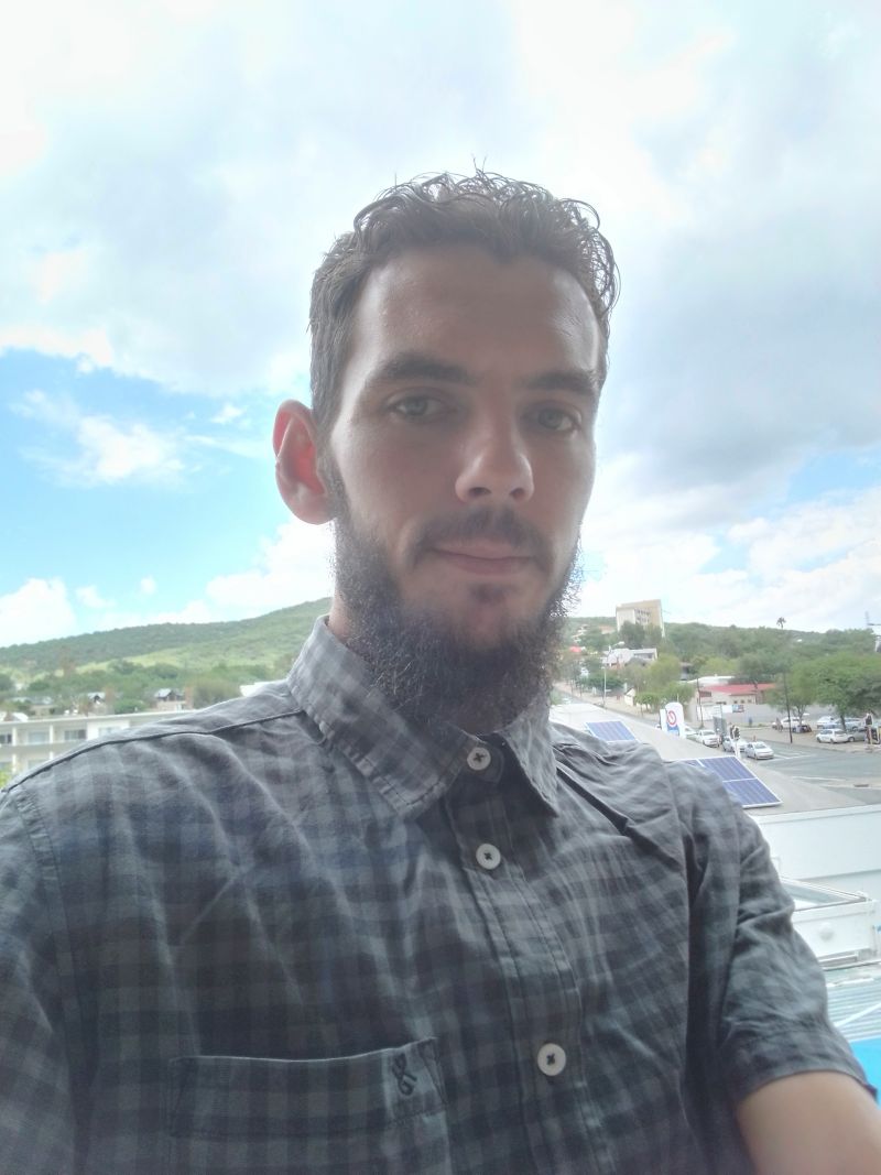 komonskuiersam komonskuiersam