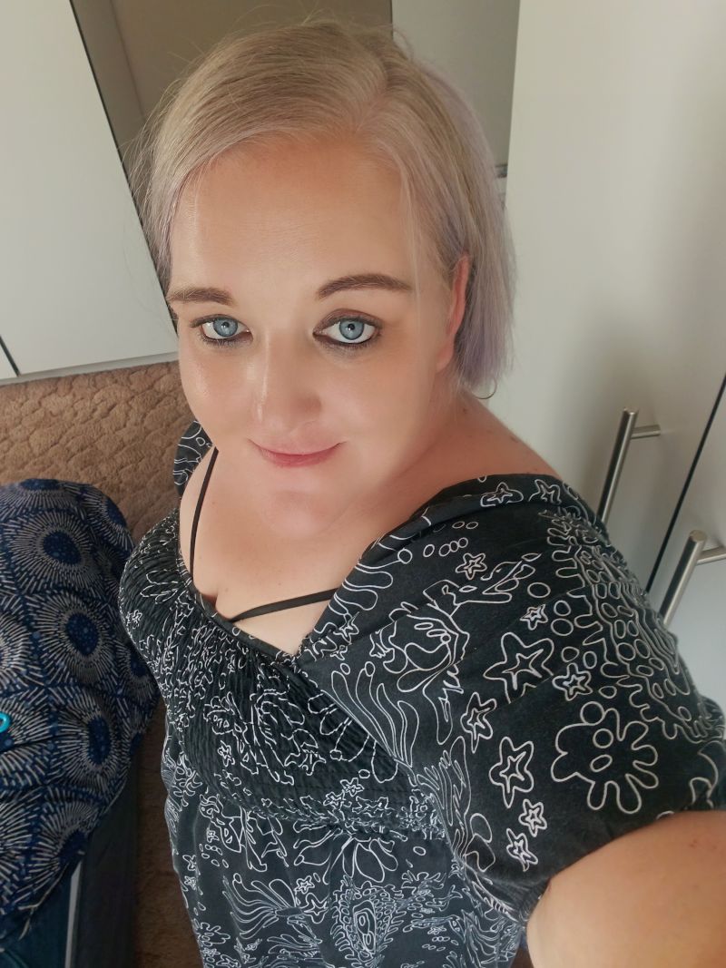 blouogies_108 blouogies_108