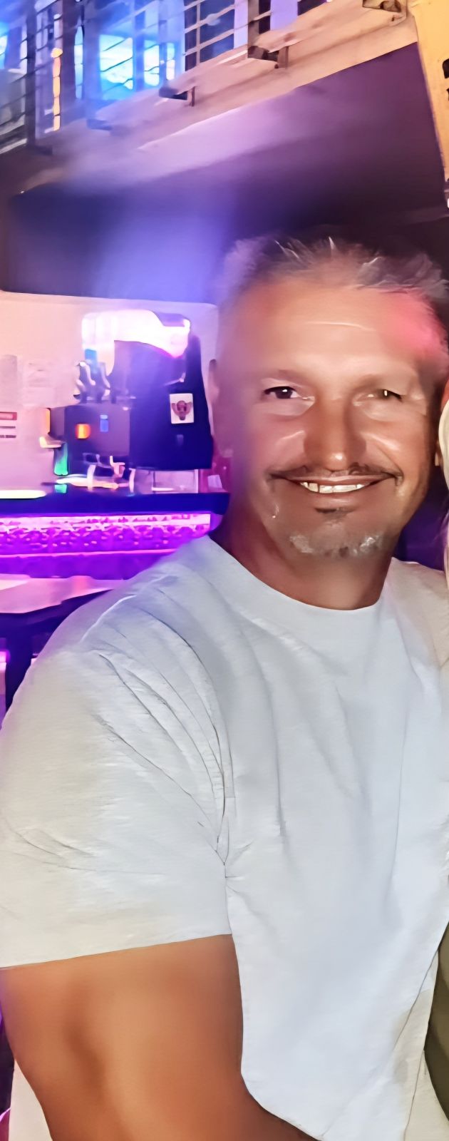 spikkels7605 spikkels7605