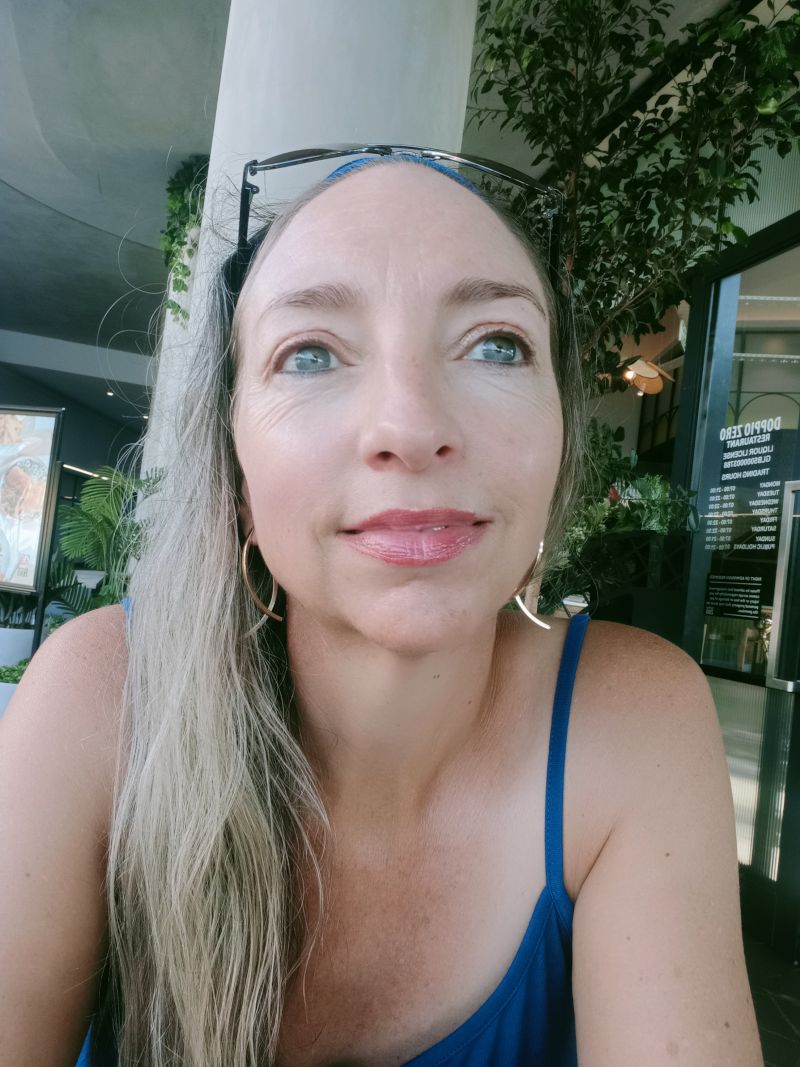 ElizabethSmile ElizabethSmile