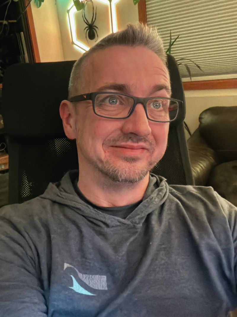 Itsstillluke Itsstillluke