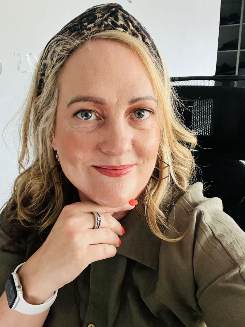 Vroumetnhart Vroumetnhart