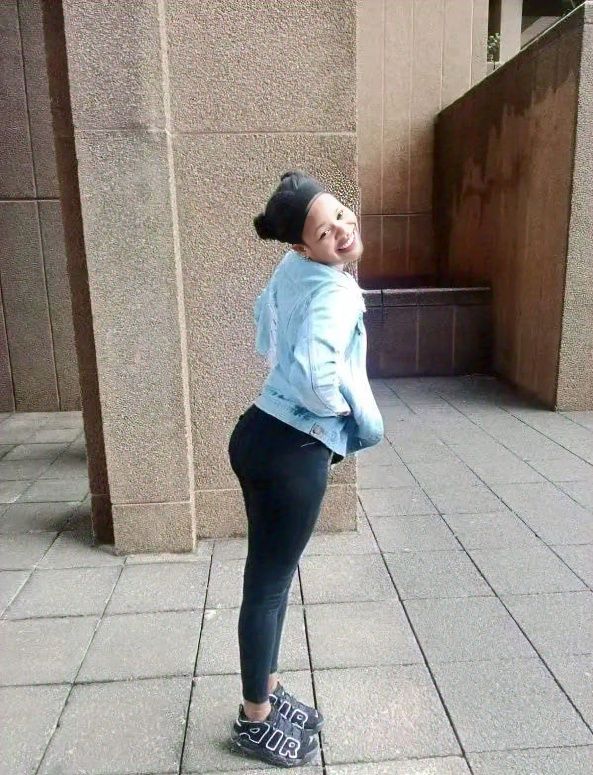 AmahlE1