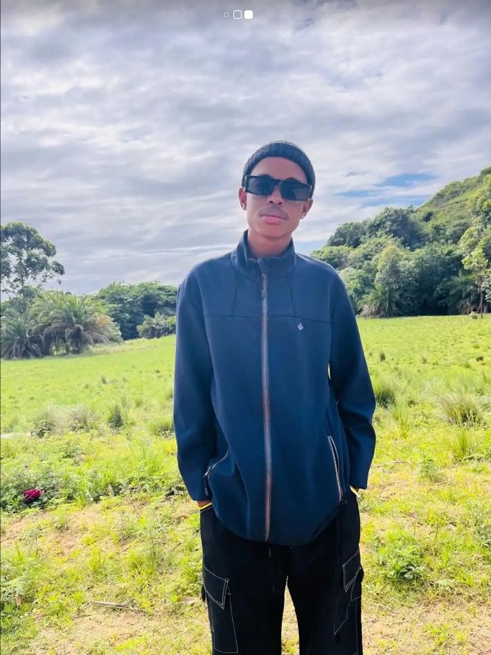 Young_handsome_top