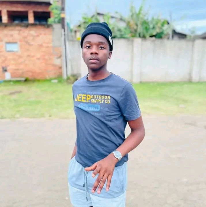 Andile023
